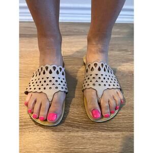 Tan Womans Thong Sandals Size 7.5